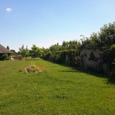 Loevoelde Apartman * Segedín